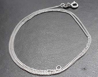 Een vintage 16 inch massief zilveren schakelketting