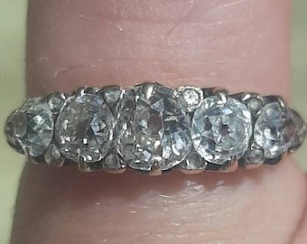 An Antique Edwardian 18ct gold diamond  ring