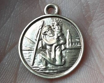 A 9ct gold Saint Christopher pendant