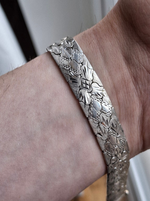 Buy A Vintage Silver Fancy Mesh Link Bracelet Online in India - Etsy