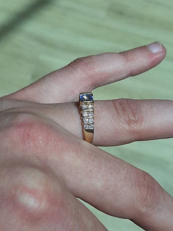 A vintage 14ct gold sapphire and diamond ring - image 3