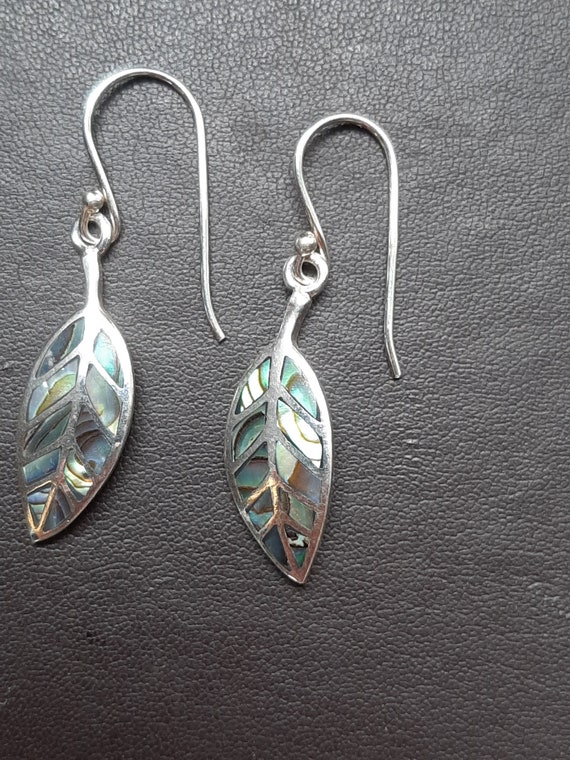 A vintage pair of silver abalone shell leaf drop … - image 7