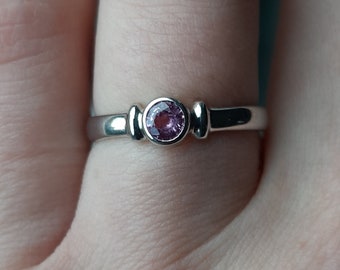 Zaffiri: Anello In Oro Bianco Con Diamanti E Zaffiri Rosa - Foto 12