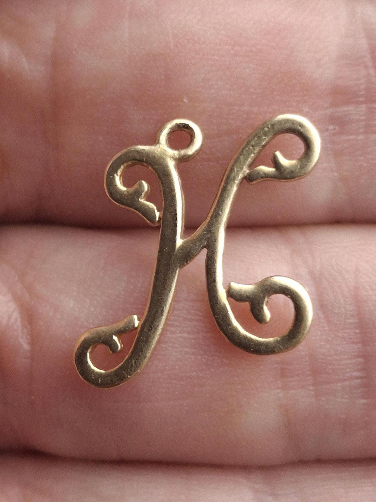 A 9ct Gold Initial 