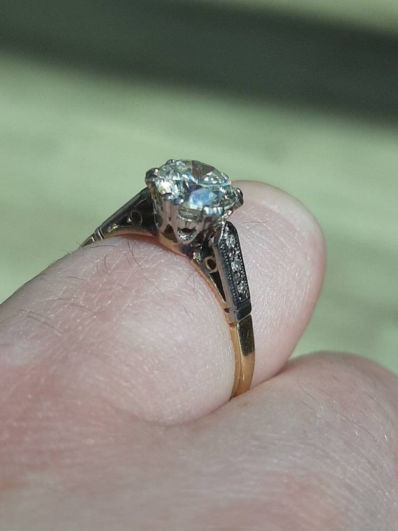 An antique 18ct gold, and platinum diamond ring - image 8