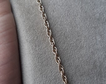 A vintage 19 inch 9ct solid gold Prince of Wales link chain
