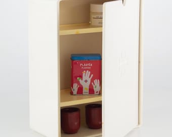 Vintage Medizinschrank: Weißer Retro-Badezimmer-Apothekenschrank