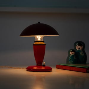 Vintage Metal Midcentury Adjustable Mushroom Lamp. Small Mid-Century Modern Bedside Lamp. Vintage Red Table Space Age Lamp