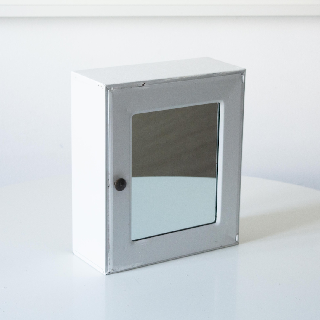 Vintage Metal Medicine Bathroom Wall Steel Medical