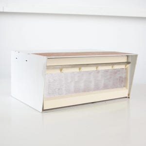 Vintage space age metal bread box 80’s. White bread container. Mid-Century rectangular bread box. 60s style bread box Shabby chic kitchen