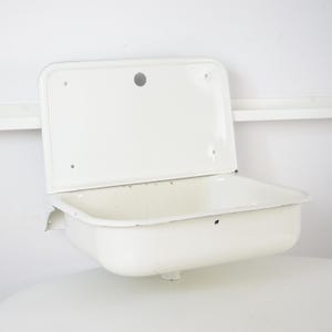 Vintage White Enamel Farmhouse Sink: Retro Metal Kitchen Furniture