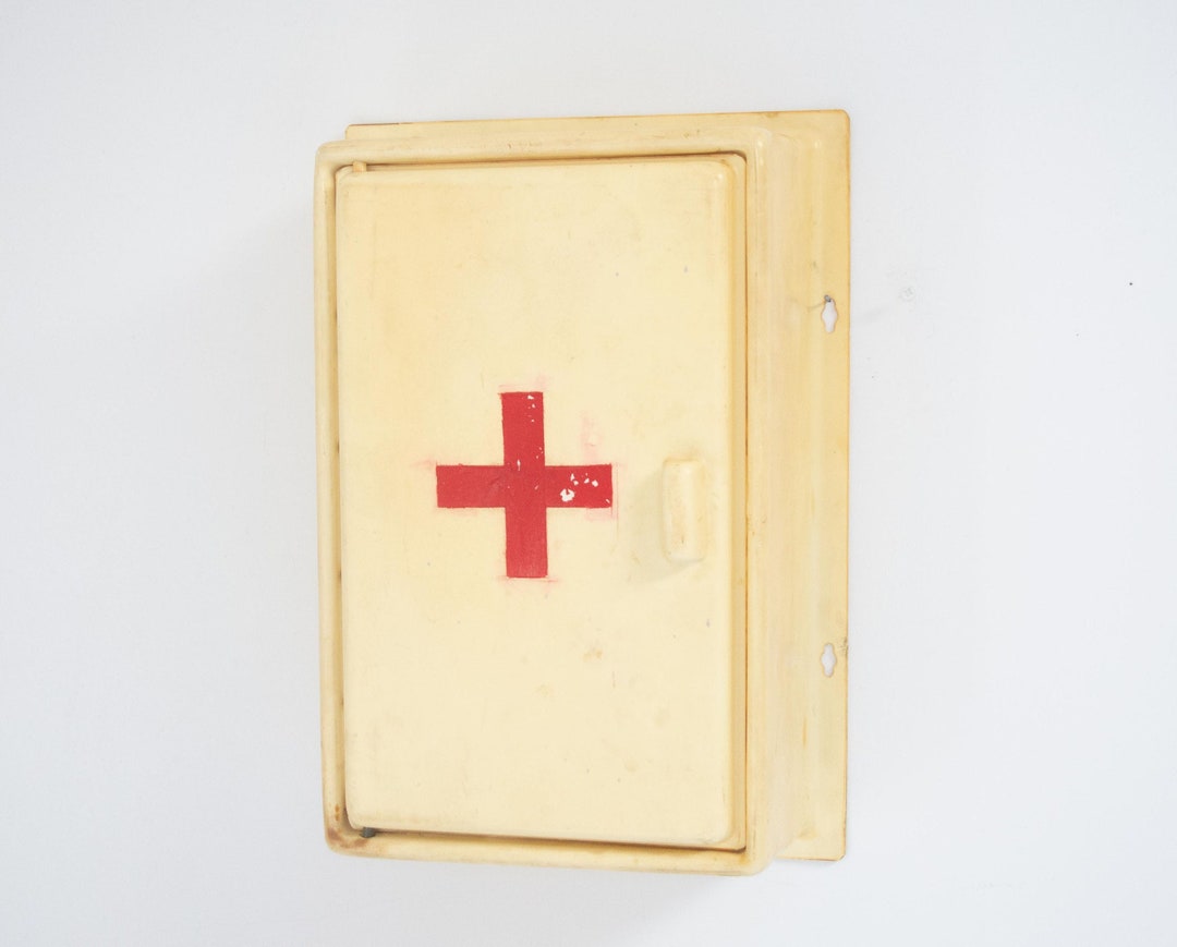 Vintage Plastic Medicine Bathroom Wall Red Cross