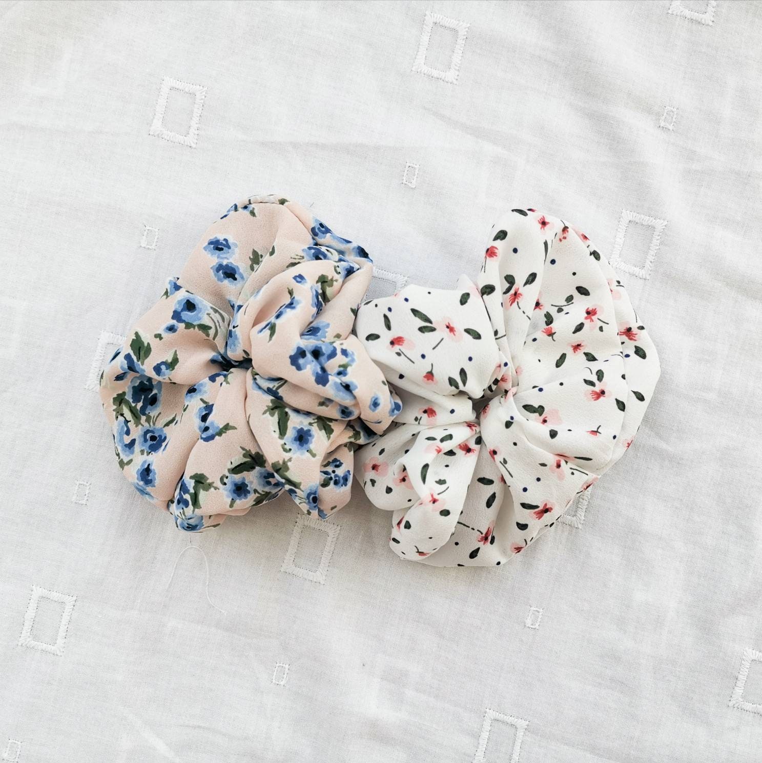 2 SET of Floral Scrunchie and Triple Layer 3D Adult Face Mask - Etsy