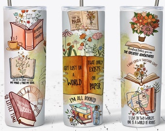 Peut inclure: Trois gobelets blancs avec des motifs floraux colorés et des citations sur le thème du livre. Les citations incluent "Thérapie de lecture", "Tournez la page", "Perdez-vous dans un monde", "Ce qui n'existe que sur papier", "La lecture vous emmène dans les plus grandes aventures", "J'ai vécu mille vies", "Je suis complet", "Si peu de temps", "Tant de livres", et "Je vis dans deux mondes, l'un est un monde de livres".