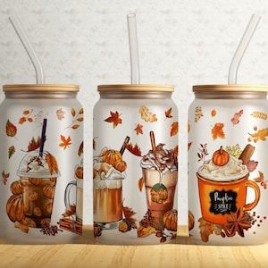 秋のコーヒー パンプキン スパイス ラテ 16 オンス Libbey ガラス 缶タンブラー 昇華デザイン、暖かくて心地よい秋のオレンジ パンプキン、缶タンブラー デザイン PNG