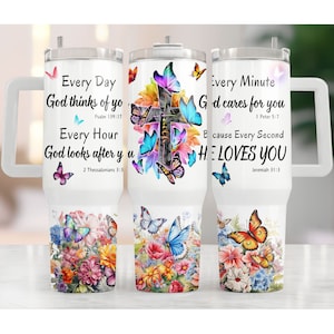 Diseño de vaso de 40 oz con la frase &quot;Dios te ama&quot;, vaso cristiano quencher, envoltura religiosa para vaso, envoltura cristiana para vaso, archivos PNG, descarga digital