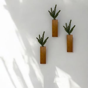 Hölzerne Kunstblumenvase, Wand Blumenhalter, rustikale Wandvase, minimalistischer Pflanzer, künstliche Blumenvase, Eingangsraumdekor, authentische Wanddekoration