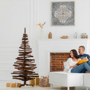 Árvore de Ano Novo sustentável marrom, árvore de madeira falsa flutuante, árvore de Natal alternativa, decoração de árvore de Natal, árvore de Natal feita à mão, símbolo de Ano Novo