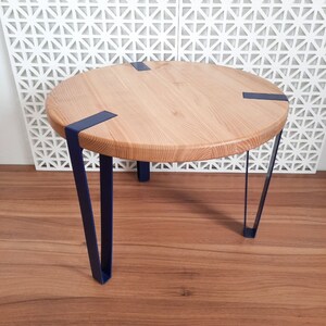 waiting room table,
alder wood table,
bedside table,
round table,
handmade furniture,
minimalist table,
living room decor,
alder wood furniture,
new home gift,
accent wooden table,
low wooden table,
small coffee table,
lounge zone table,