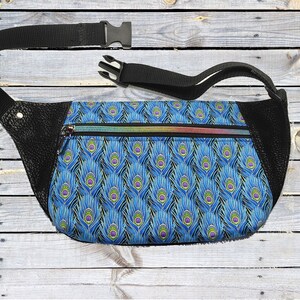 Dayna bag - hip pack/fanny pack - Peacock Feathers