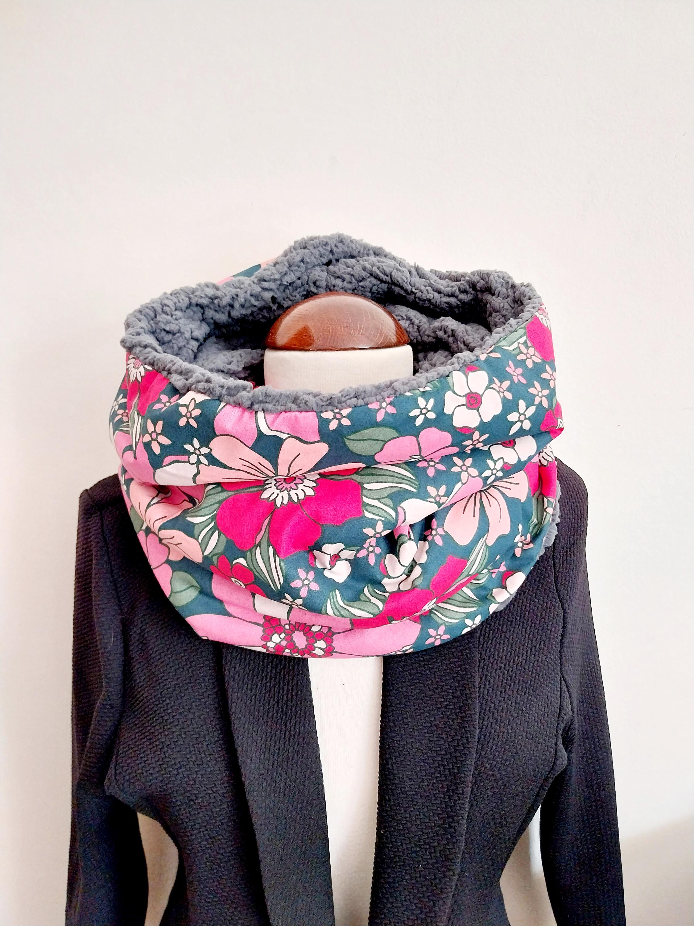 Snood, double-turn cotton scarf with large pink, fuchsia and minky or sherpa flowers, choice of colors, Christmas gift idea