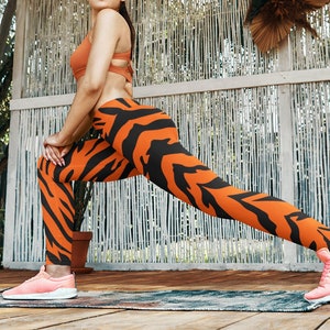 Bengal Tiger Stripe Yoga Leggings, Sporty Pattern Big Cat Workout Leggings