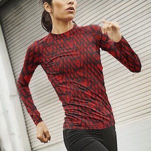 Ruby Dragon Scale Women&#39;s Rash Guard, Red Dragon Scale Long Sleeve Shirt