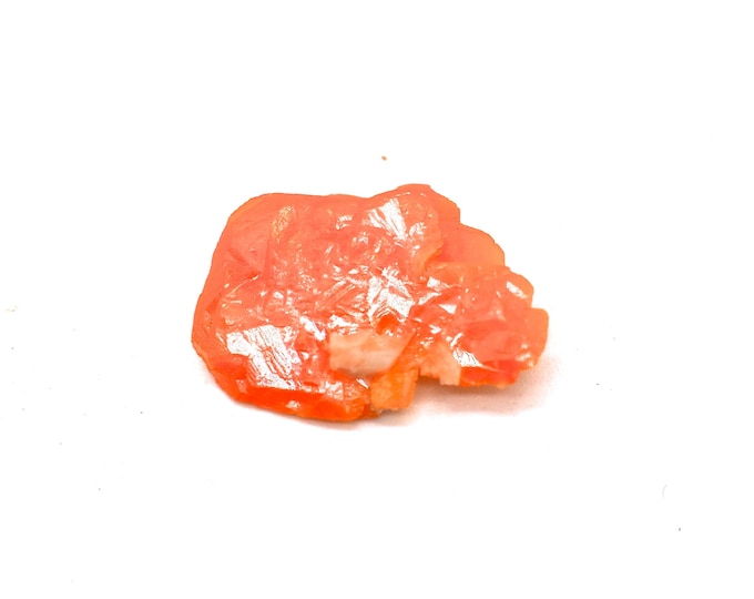 Pure Wulfenite leaf 17mm x 12mm - 0.5 gram