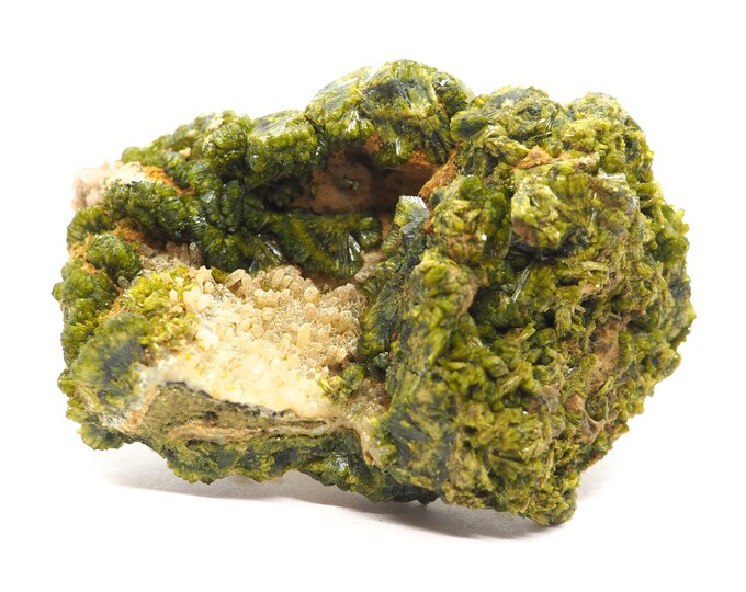 Epidote 85mm x 65mm (204 grams) Ethically sourced and fair trade mineral.