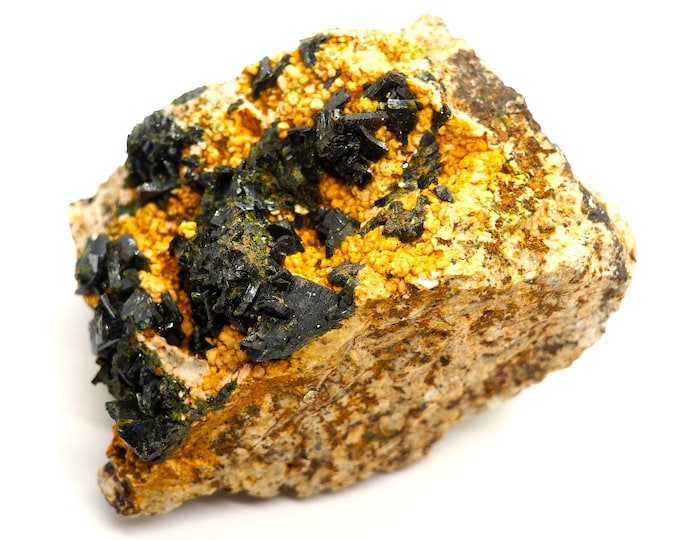 Andradite grenade on matrix 90 mm x 50 mm (348 grams)
