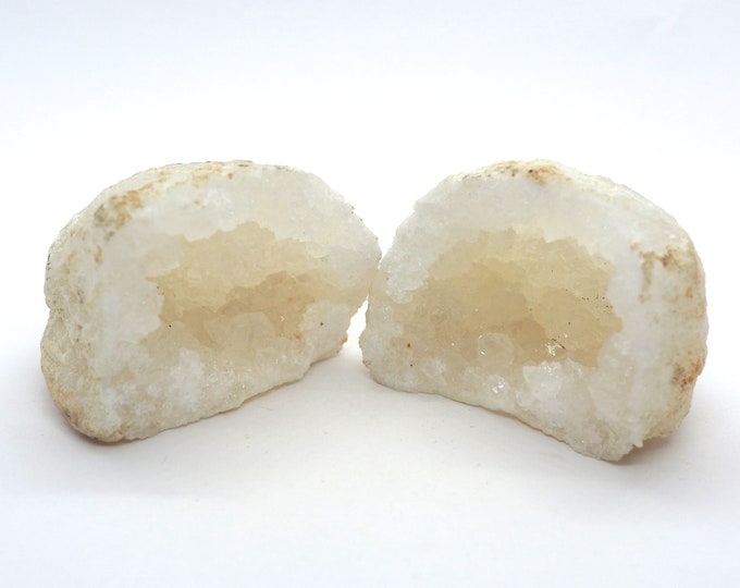Calcite geode 60mm x 50mm (110 grams)