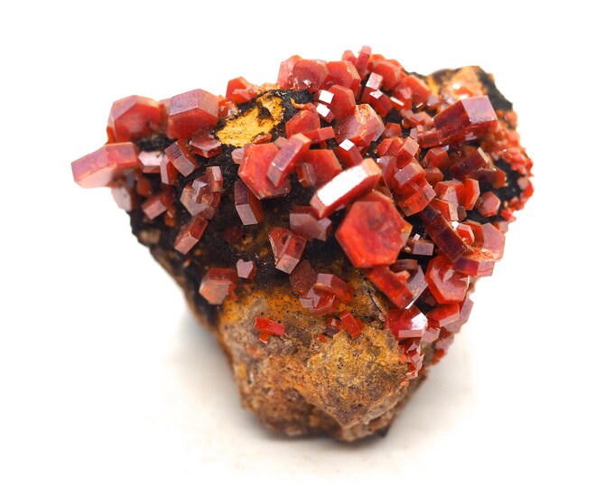Vanadinite Crystals on matrix 40 mm x 40 mm x 40 mm (51 grams)