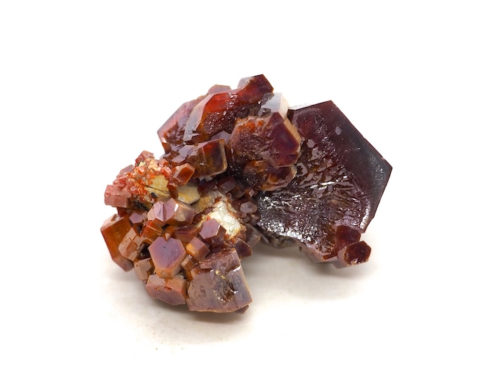 Pure Vanadinite Crystal 40 mm x 30 mm x 25 mm (29 grams)