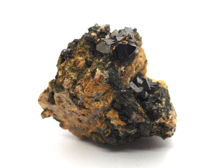 Magnetite on matrix 45mm x 40mm (81 grams)