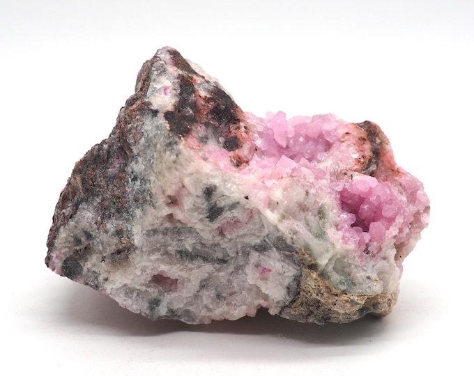Cobalto calcite 80mm x 60mm (354 grams). Ethically sourced and fair trade mineral.