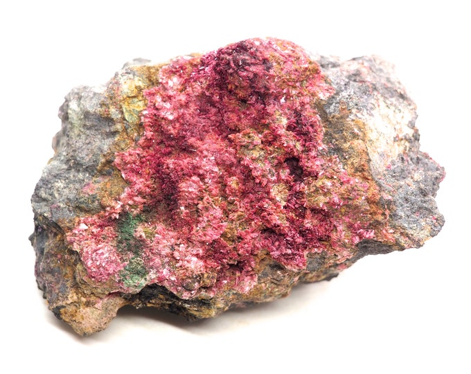 Old pink rosaliet on matrix 115 mm x 85 mm (704 grams)