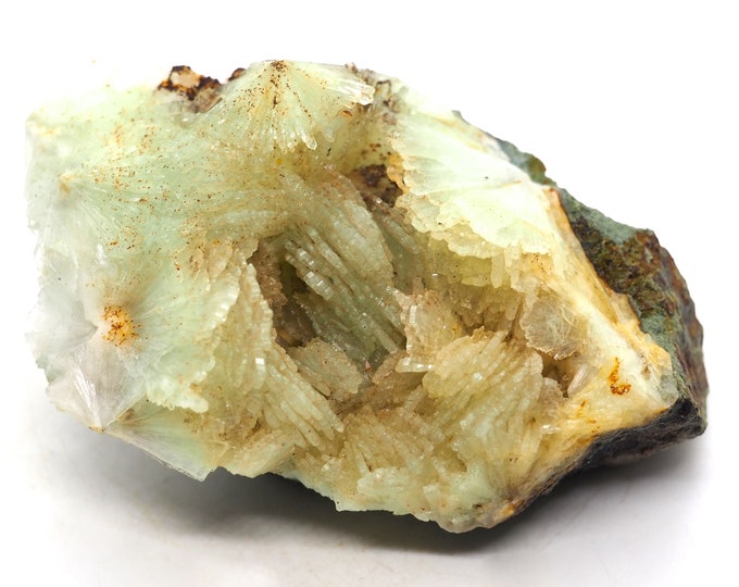 Light Green Prehnite 85 mm x 55 mm (163gram)