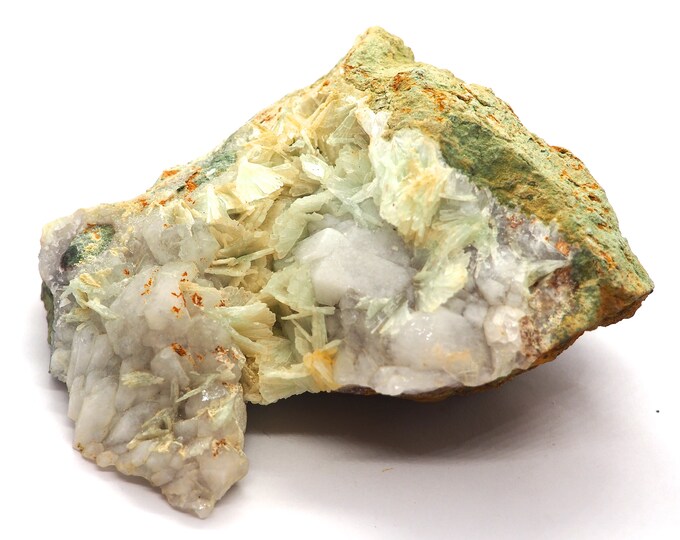 Prehnite 115 mm x 85 mm (551 grams)