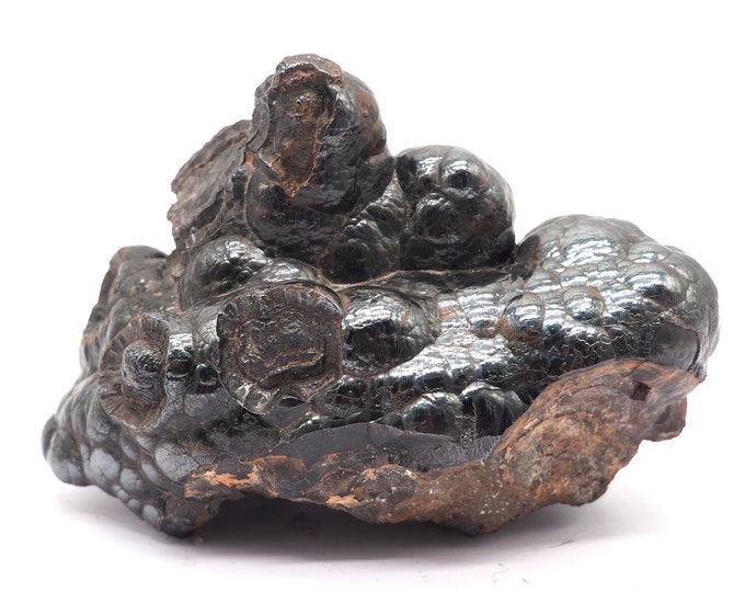 Raw hematite 125mm x 90mm (961 grams). Ethically sourced and fair trade mineral.
