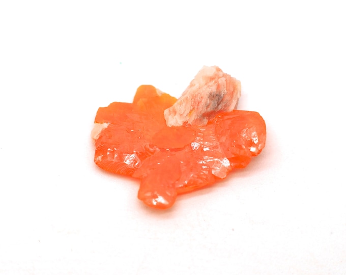 Pure Wulfenite leaf 18mm x 15mm - 2 grams. Ethically sourced and fair trade mineral.