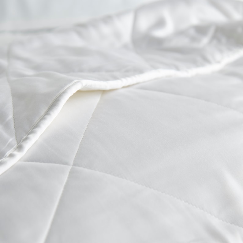 Bamboo Rayon Duvet Comforter - Thumbnail 3