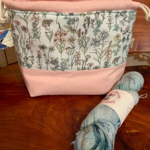 Wildflower Tee Kal Pink medium drawstring project bag for knitters and crocheters