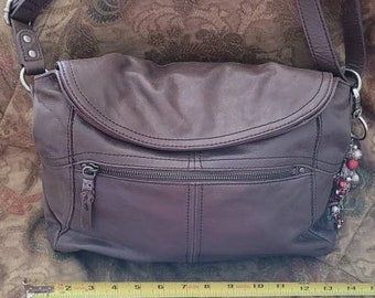 the sak iris leather shoulder bolsa