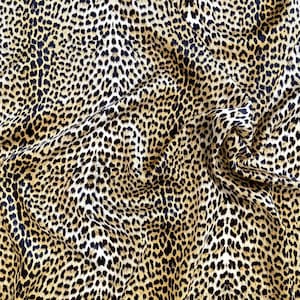 Made in Italy autentic designer&#39;s printed silk fabric