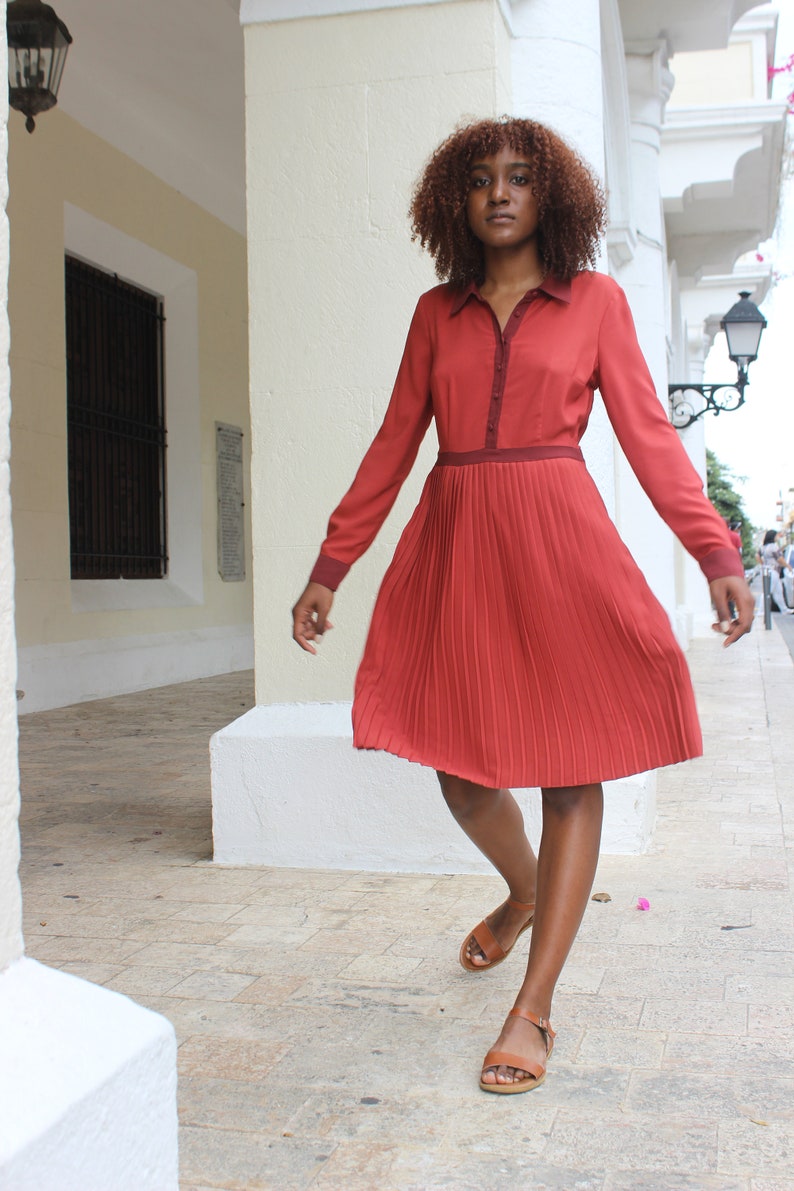 Ruby Red /'50s Button Down Pleated Dress