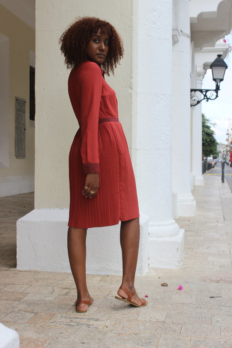 Ruby Red /'50s Button Down Pleated Dress