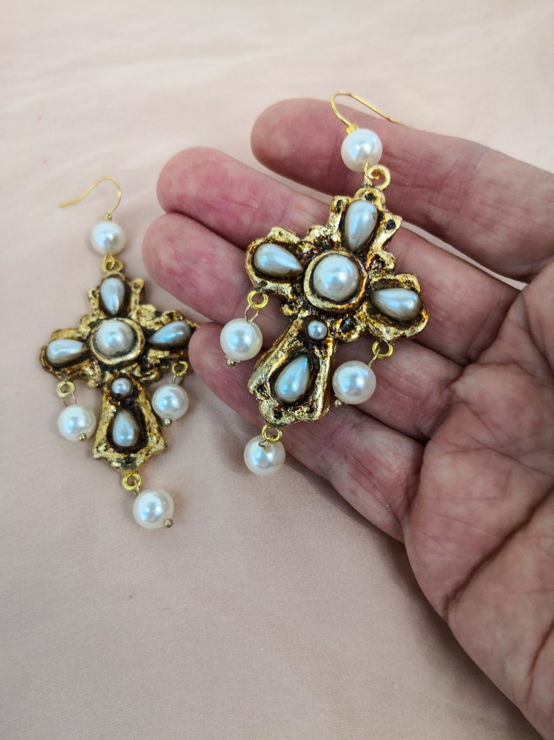 Pearl Cross Earrings, Italian Renaissance jewel, epoxy resin jewel image 3