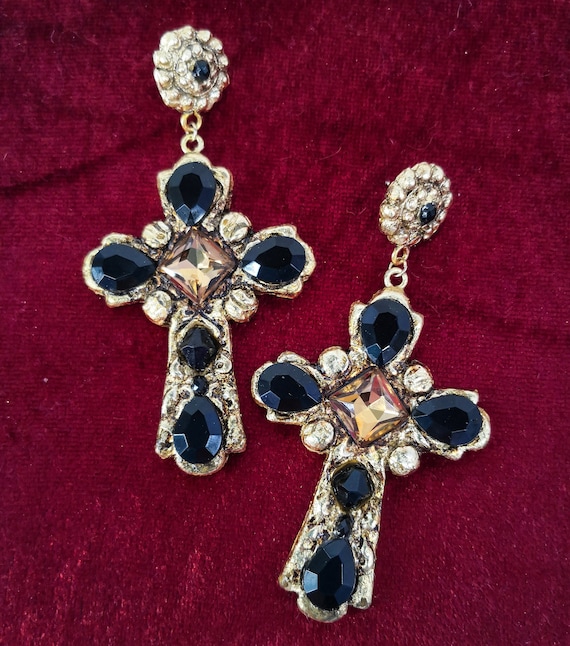 Orecchino elegante con croce | Disponibile! | Fort Tempus