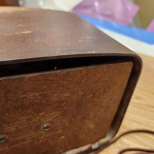 Radio Emerson de 1946 diseñada por Charles Eames - Serie 578 - Obras imagen 9
