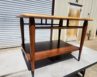 Lane Acclaim Side Table - Walnut and Ash